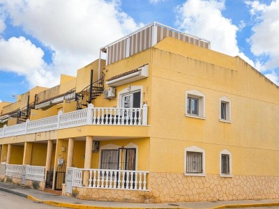 Two-bedroom apartment with solarium for sale in Formentera del Segura, Costa Blanca