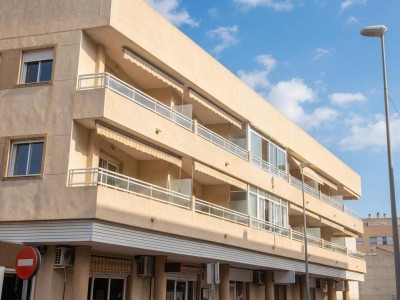 2-bedroom apartment for sale in Rojales, Alicante, with air conditioning and built-in wardrobes