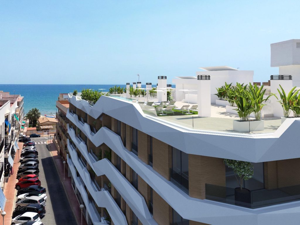 New-build penthouse exterior in Guardamar del Segura, 100 metres from the beach with communal pool and rooftop solarium