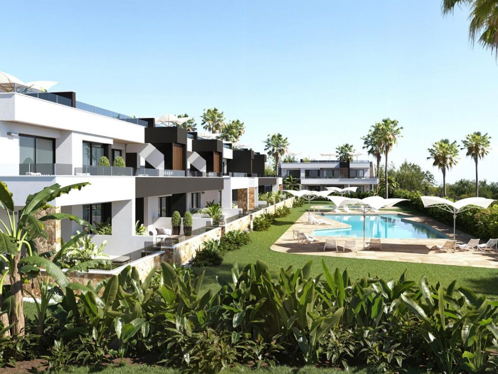 New build bungalow in Rojales with private solarium terrace and communal pool in a gated development