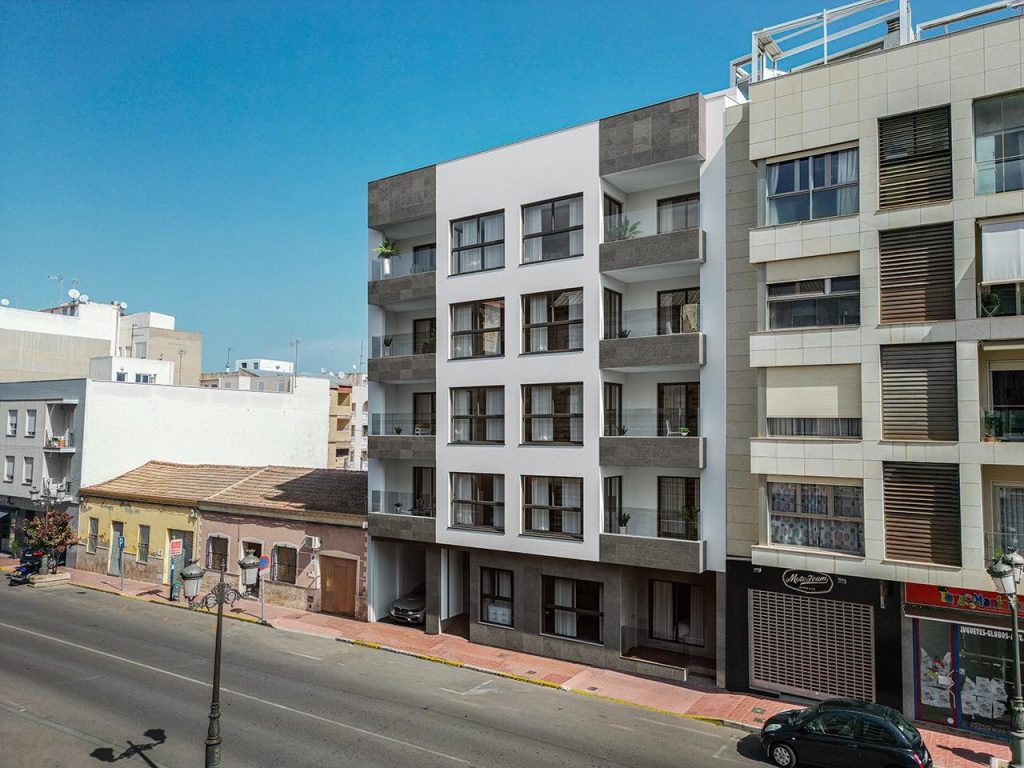 New-build penthouse with private solarium and large terrace in Guardamar del Segura, Costa Blanca