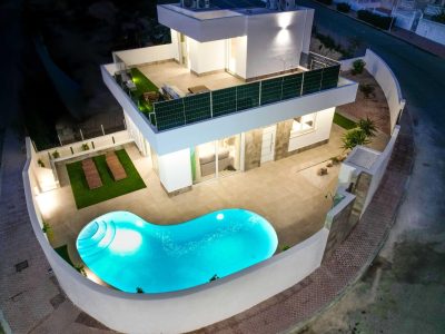 Five-bedroom villa for sale in Rojales with private pool and views over La Marquesa golf course, Costa Blanca