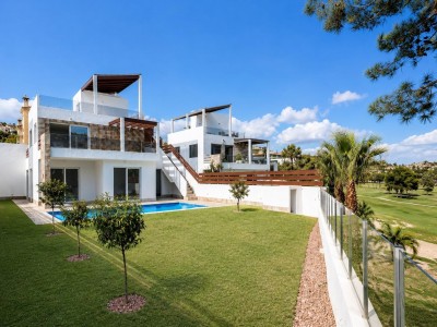 Luxury 4-bedroom golf frontline villa for sale in Rojales with private pool and terrace on La Marquesa Golf Course