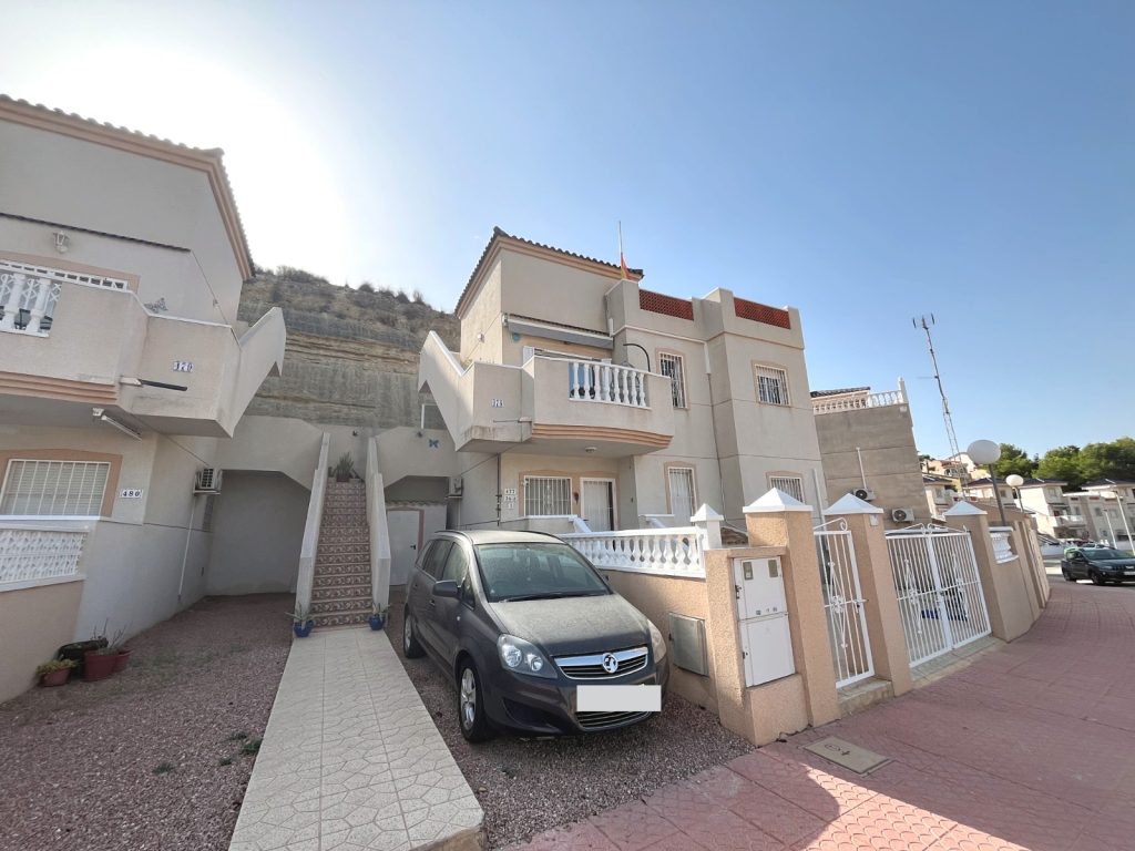 2-bedroom apartment for sale in Rojales with panoramic views in Upper Golf urbanisation, Costa Blanca