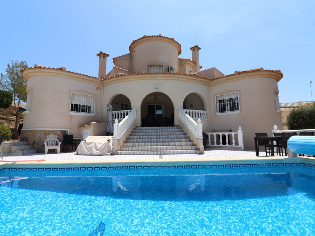 Villa in Rojales Swimming Pool view